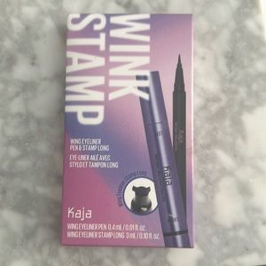 Wink stamp eyeliner